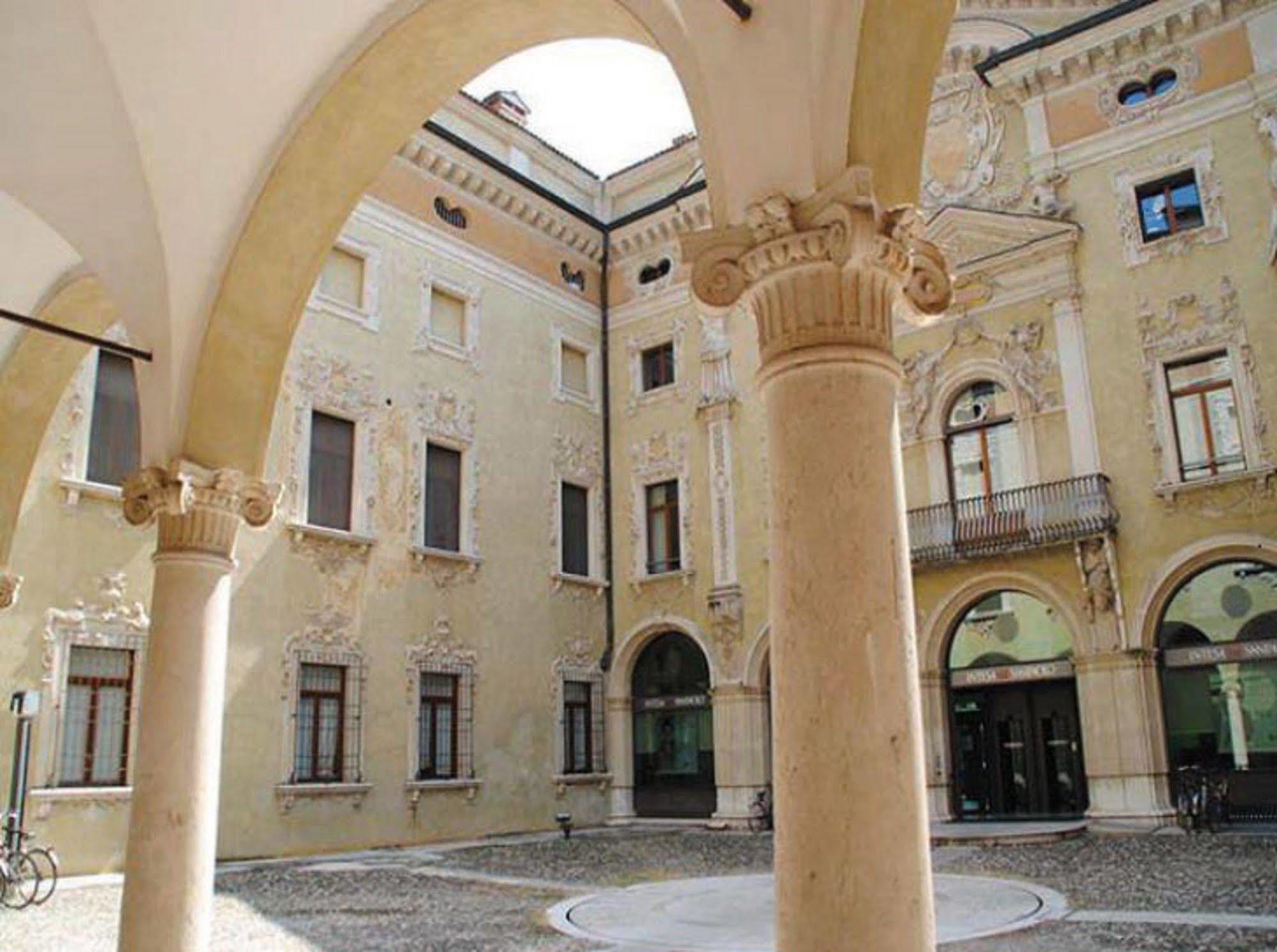 Casa Museo Palazzo Valenti Gonzaga Hotel Mantova Kültér fotó